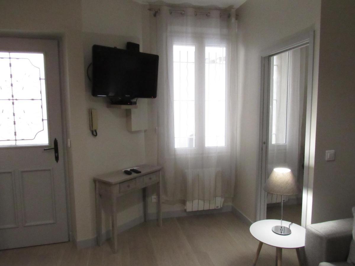 Apartamento Appart cosy 2 pièces  París Exterior foto